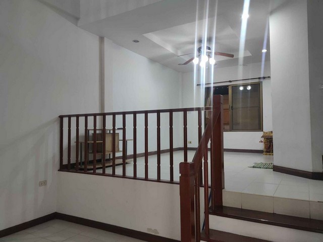 [B944]ให้เช่า 17.5k บ้านกลางเมือง ลาดพร้าว 71 นาคนิวาส 4 เขตลาดพร้าว อยู่ใกล้สถานี รถไฟฟ้า ลาดพร้าว 71 (สายสีเหลือง) ใกล้ทางด่วน