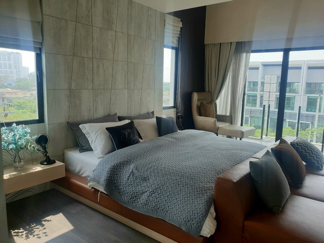 ให้เช่าโฮมออฟฟิศ4ชั้นห้องมุมพร้อมอยู่ Cascade Bangna กม.5ย่านบางนาบางพลี