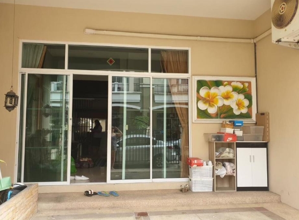  ให้เช่าทาวน์โฮม 4ชั้น หมู่บ้านปริญลักษณ์ เพชรเกษม 69 หนองแขม 