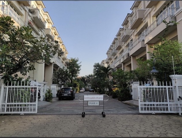 ให้เช่าโฮมซิตี้พลัส สุขุมวิท50 ใกล้สถานีBTS-อ่อนนุช  เหมาะสำหรับพักอาศัย ร่มรื่นสงบ มีความเป็นส่วนตัวดีมาก