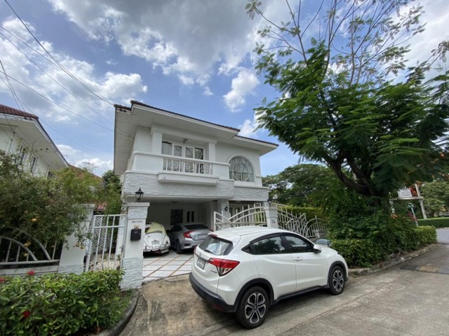 [B933]ให้เช่า 35k บ้านเดี่ยว 2 ชั้น หลังมุม มัณฑนา พระยาสุเรนทร์ 26 ถนนรามอินทรา 109  แขวงบางชัน เขตคลองสามวา
