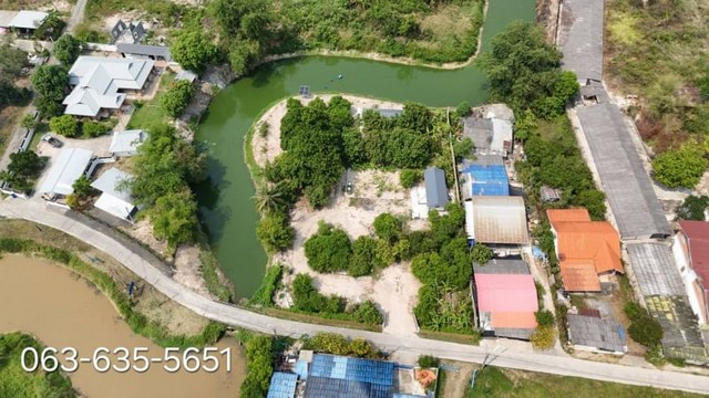 ขายบ้านสวนผลไม้ริมคลอง ฮวงจุ้ยท้องมังกร ต.ป่าขะ อ.บ้านนา จ.นครนายก โฉนดครุฑแดงพร้อมโอน