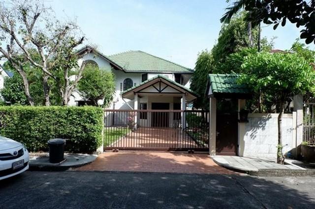 ให้เช่าบ้านเดี่ยว 2 ชั้น 119 ตรว. 6 ห้องนอน หมู่บ้านสัมมากร รามคำแหง 110 เฟอร์ครบพร้อมอยู่ 