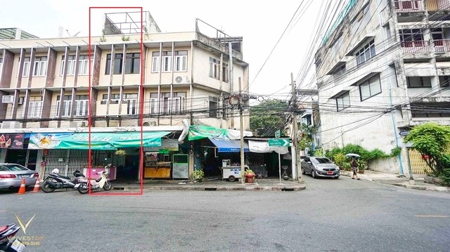 สุพรีมสามเสน โรงเรียนราชินีบน MRT เตาปูน  ให้เช่า ทาวน์เฮ้าส์4-5 ชั้น ต่อเติม ขนาด 17 ตรว.217 ตรม. 