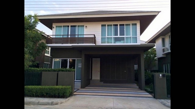 HR1632ให้เช่าบ้านเดี่ยว หมู่บ้านนาราโบทานิค ศรีนครินทร์ ใกล้รถไฟฟ้าสถานีศรีลาซาล เฟอร์ครบพร้อมอยู่
